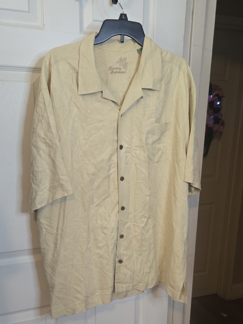Tommy Bahama Men’s Short Sleeve Button-Up Shirt in Light Beige